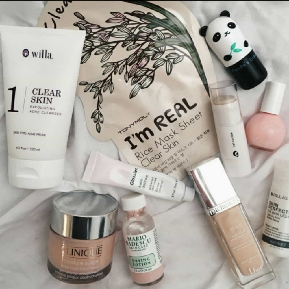 MYSTERY BEAUTY BOX! - Picture 2 of 6
